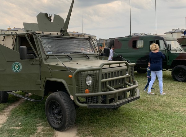 Wojsko wreszcie wybrało następcę Honkera - ponad 120 mln na nowe auta