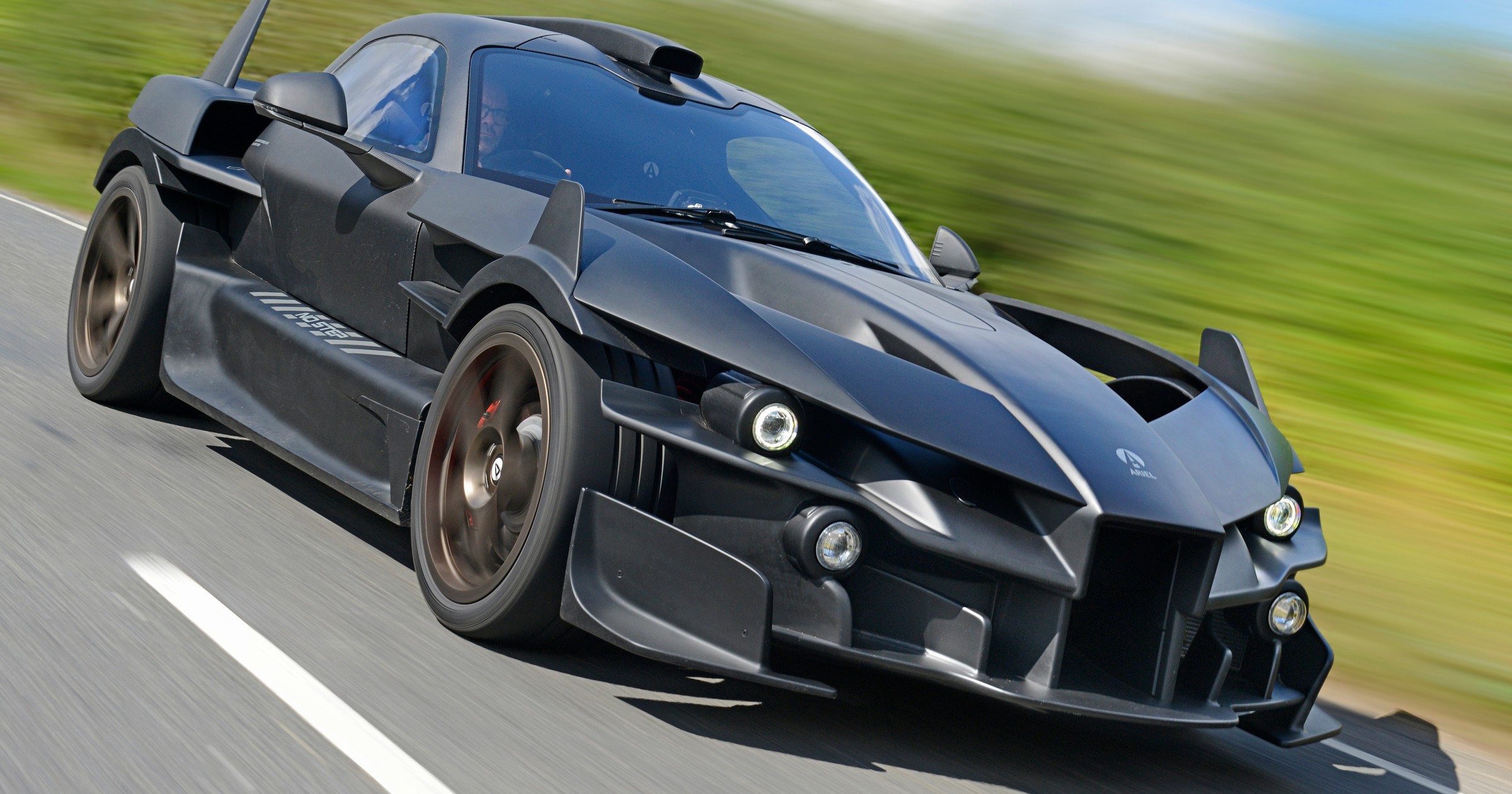 Ariel Hipercar