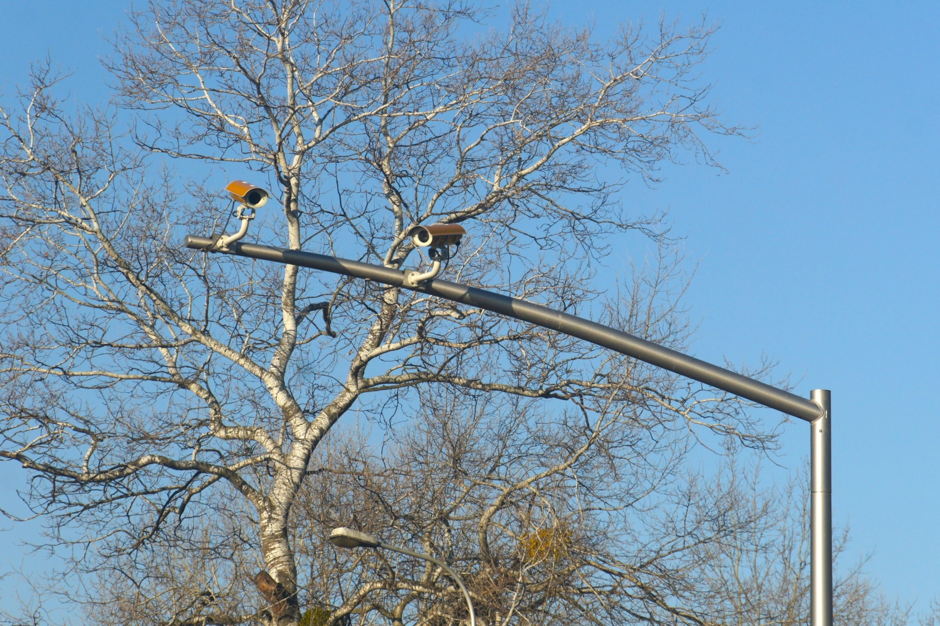 System RedLight zainstalowany na skrzyżowaniu we Wrocławiu