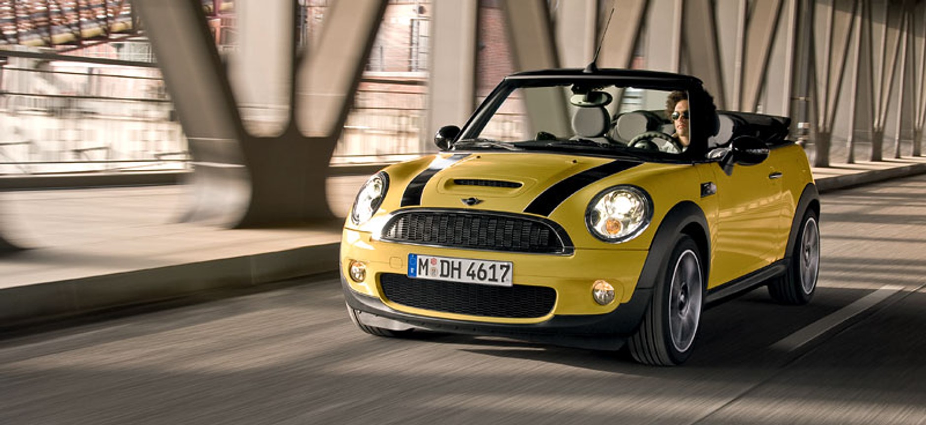 Detroit 2009: premiera światowa Mini Cabrio