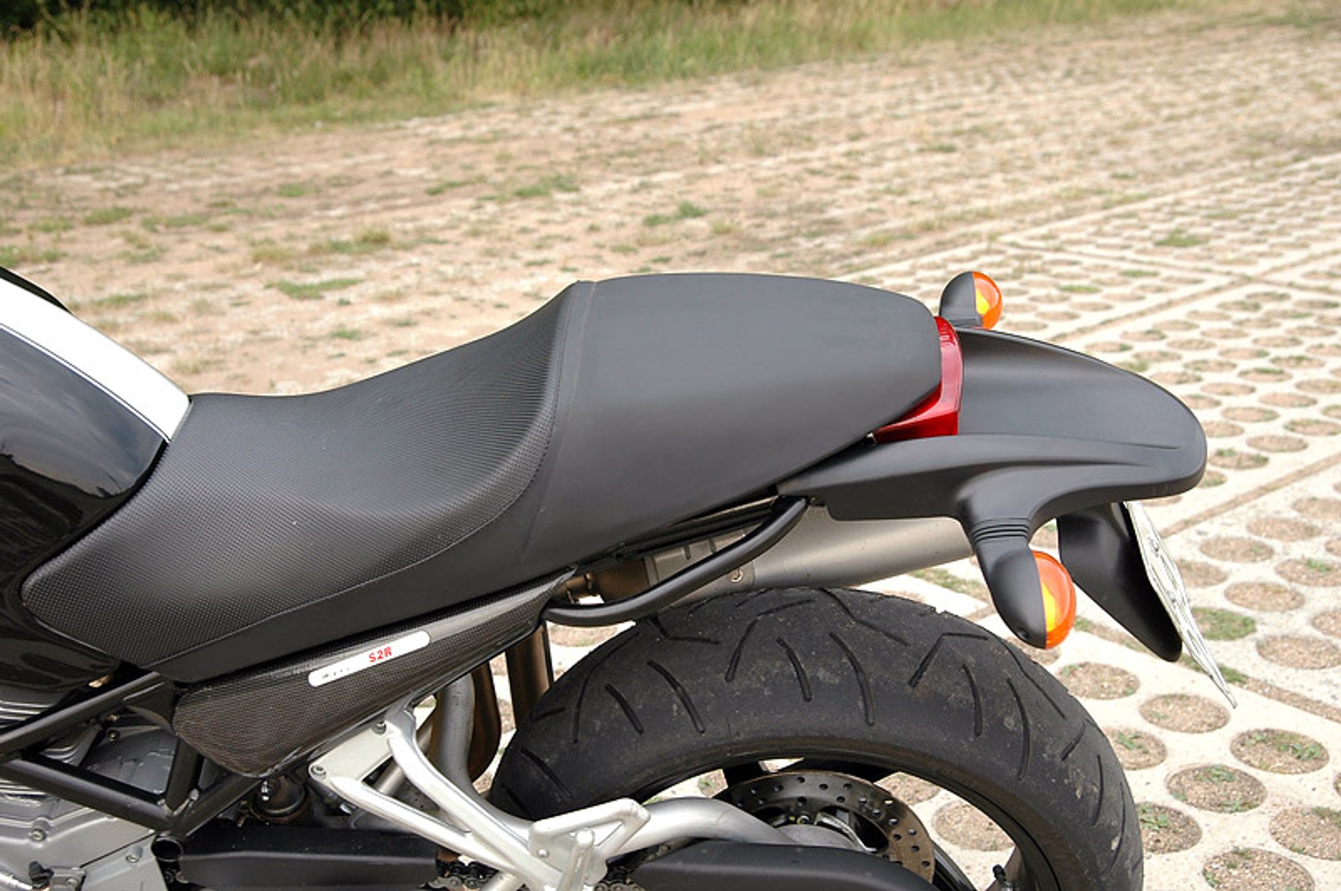 Ducati Monster S2R 1000: stary znajomy (test)