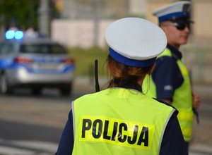 Kierowcy tracą prawa jazdy za sumowanie punktów karnych. Jest odpowiedź MSWiA