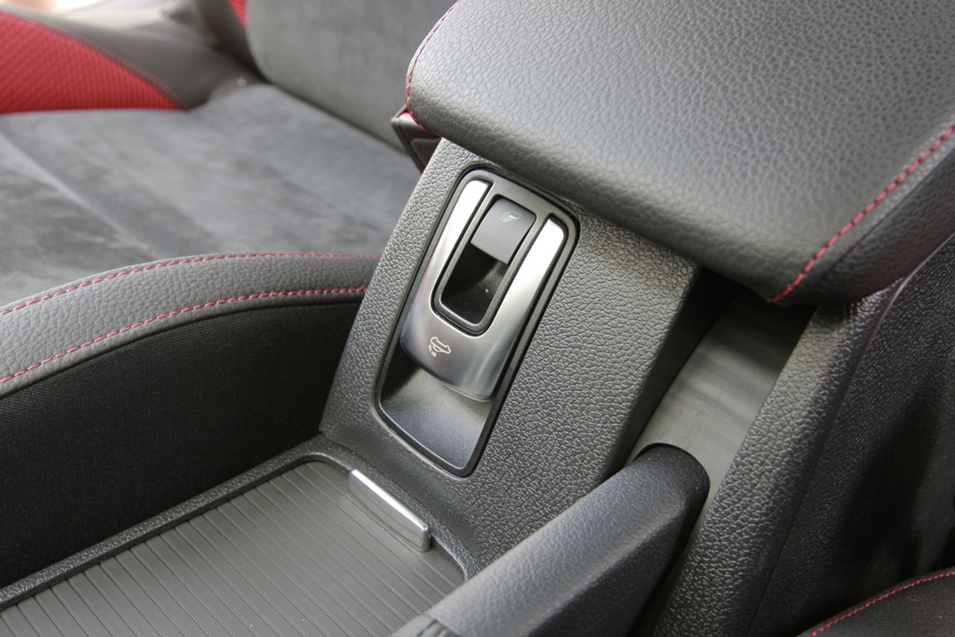 Test Volkswagena Golfa 1.4 TSI: czy warto kupić kabriolet?