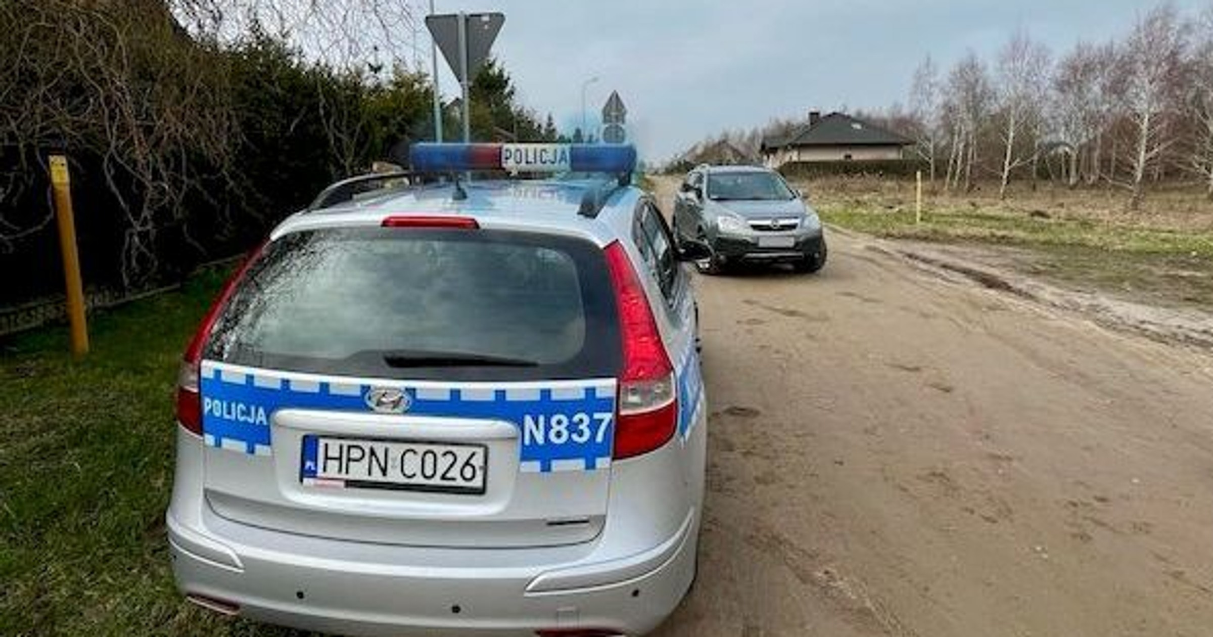 Miał problem z trafieniem "w czarne". Policjantów wyręczył świadek