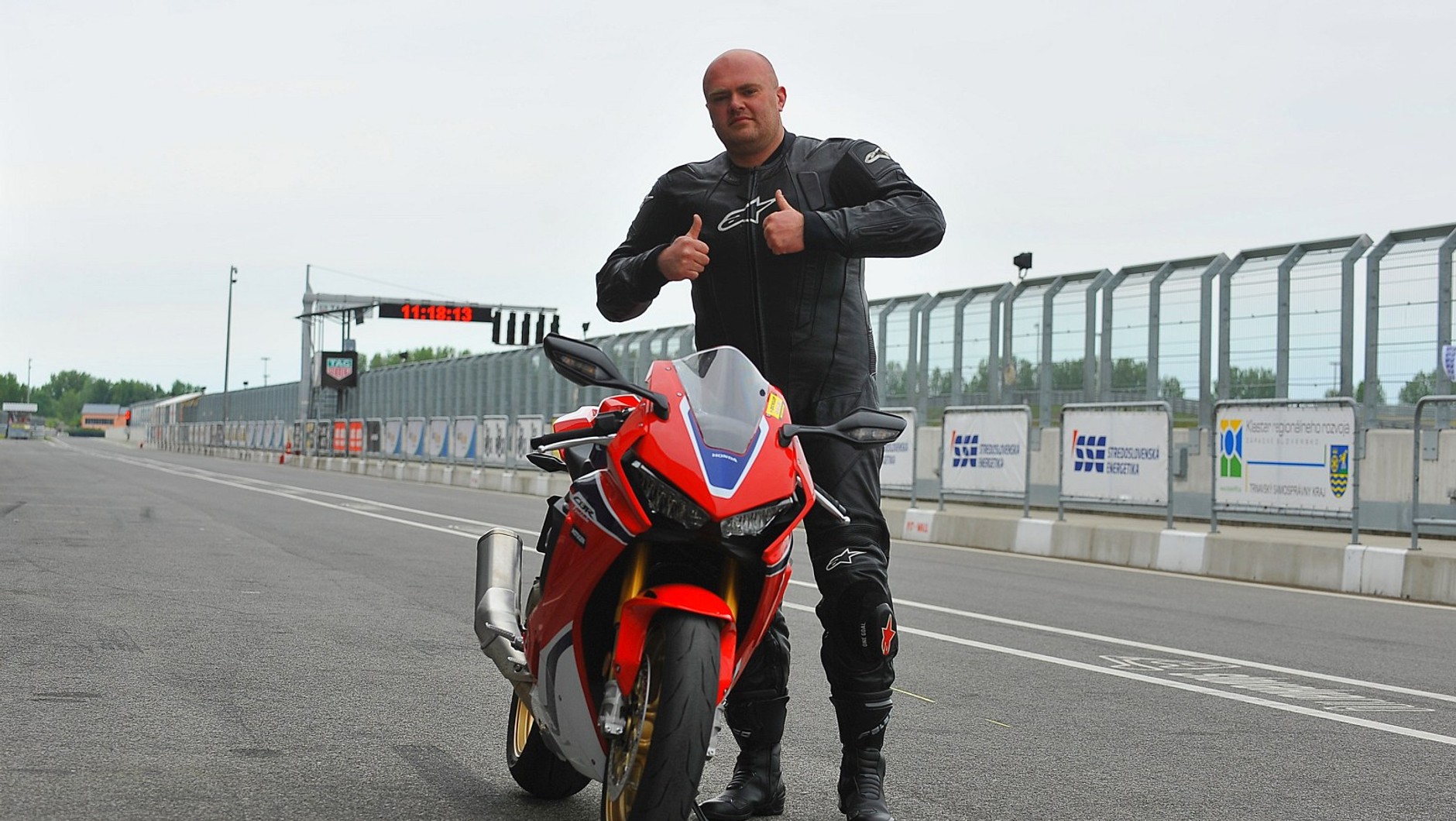Kuba Olkowski vs. Honda CBR 1000RR Fireblade SP 2017