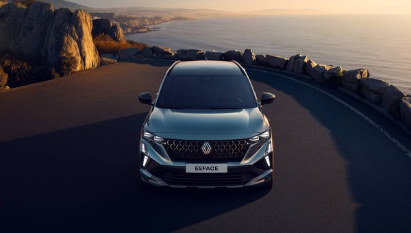Dostaliśmy trzy nowe cenniki SUV-ów Renault. Austral, Espace oraz Rafale