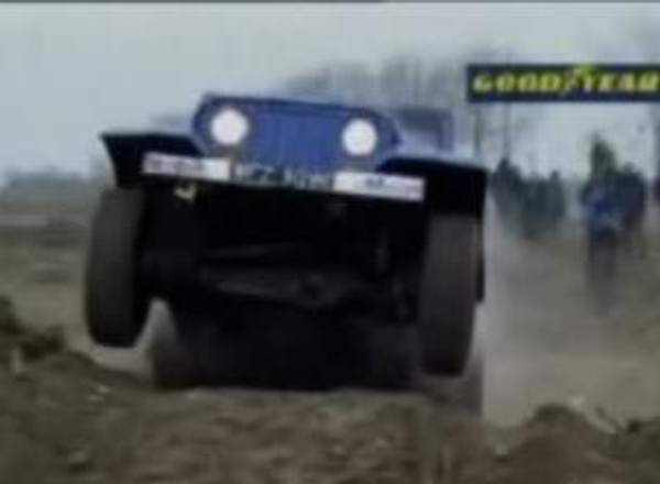 Szkoła jazdy 4x4 - uczymy jak jeździć w terenie