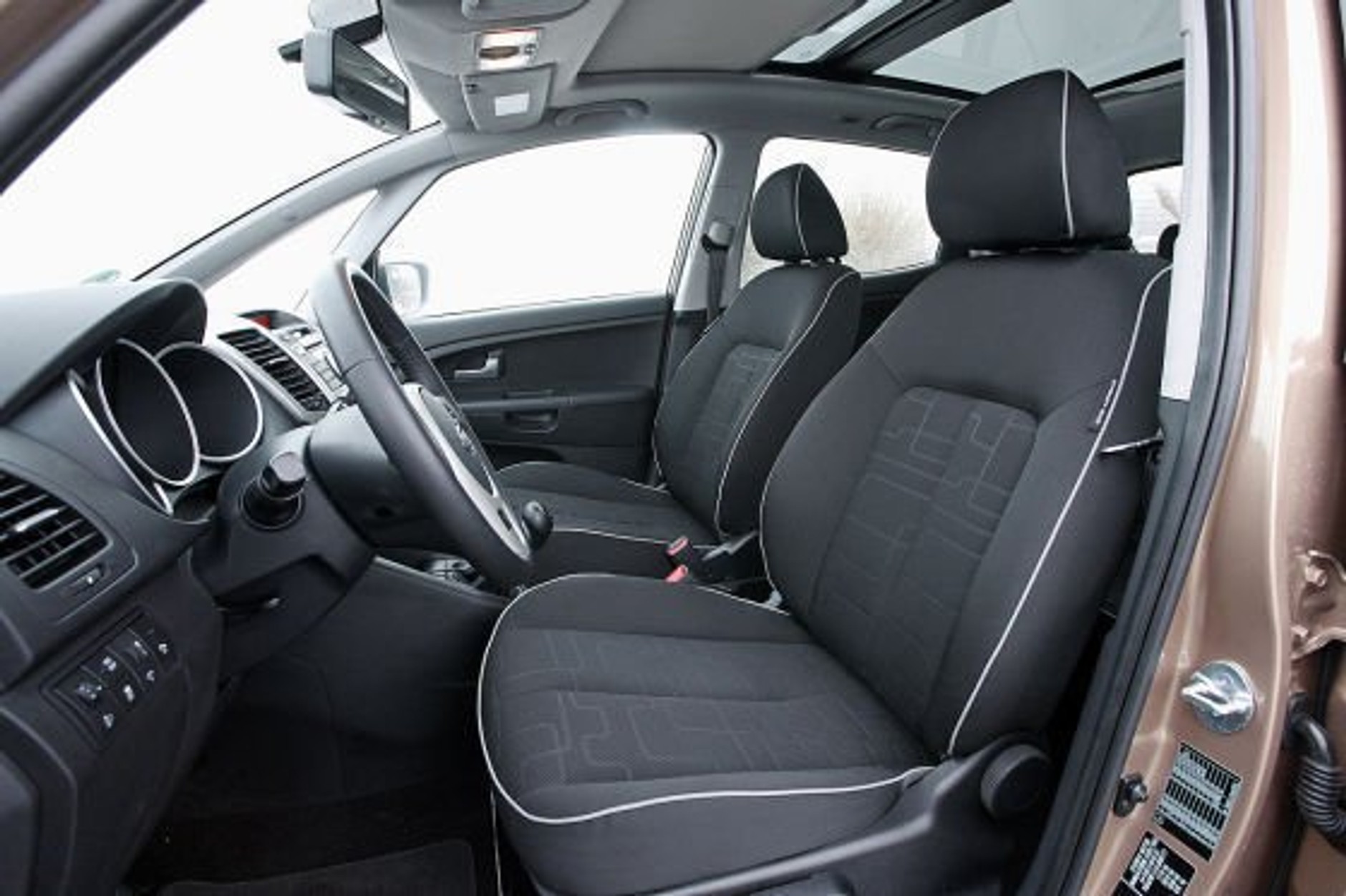 Kia Venga kontra reszta świata