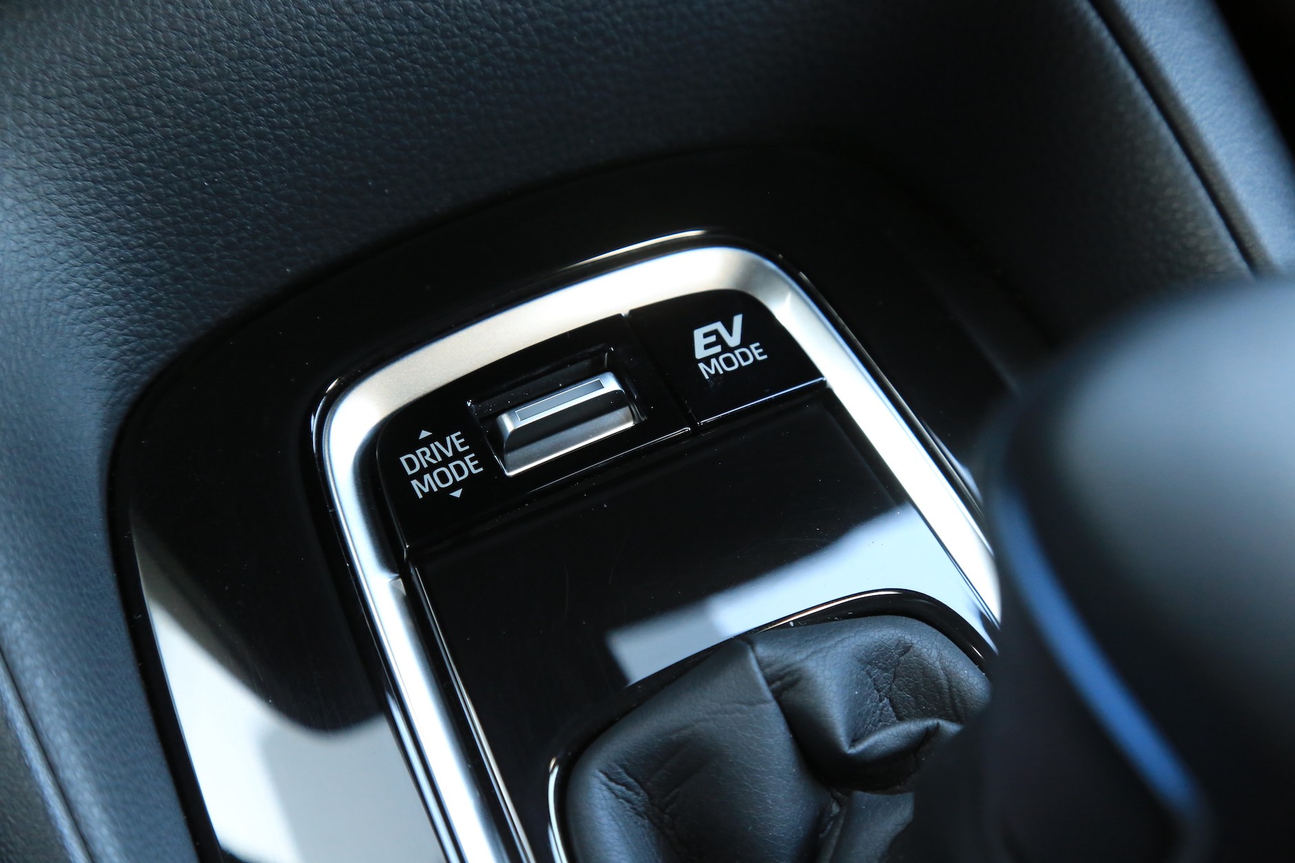 Suzuki Swace 1.8 Hybrid