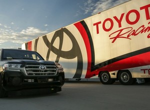 Toyota Land Speed Cruiser najszybszym SUV-em na świecie
