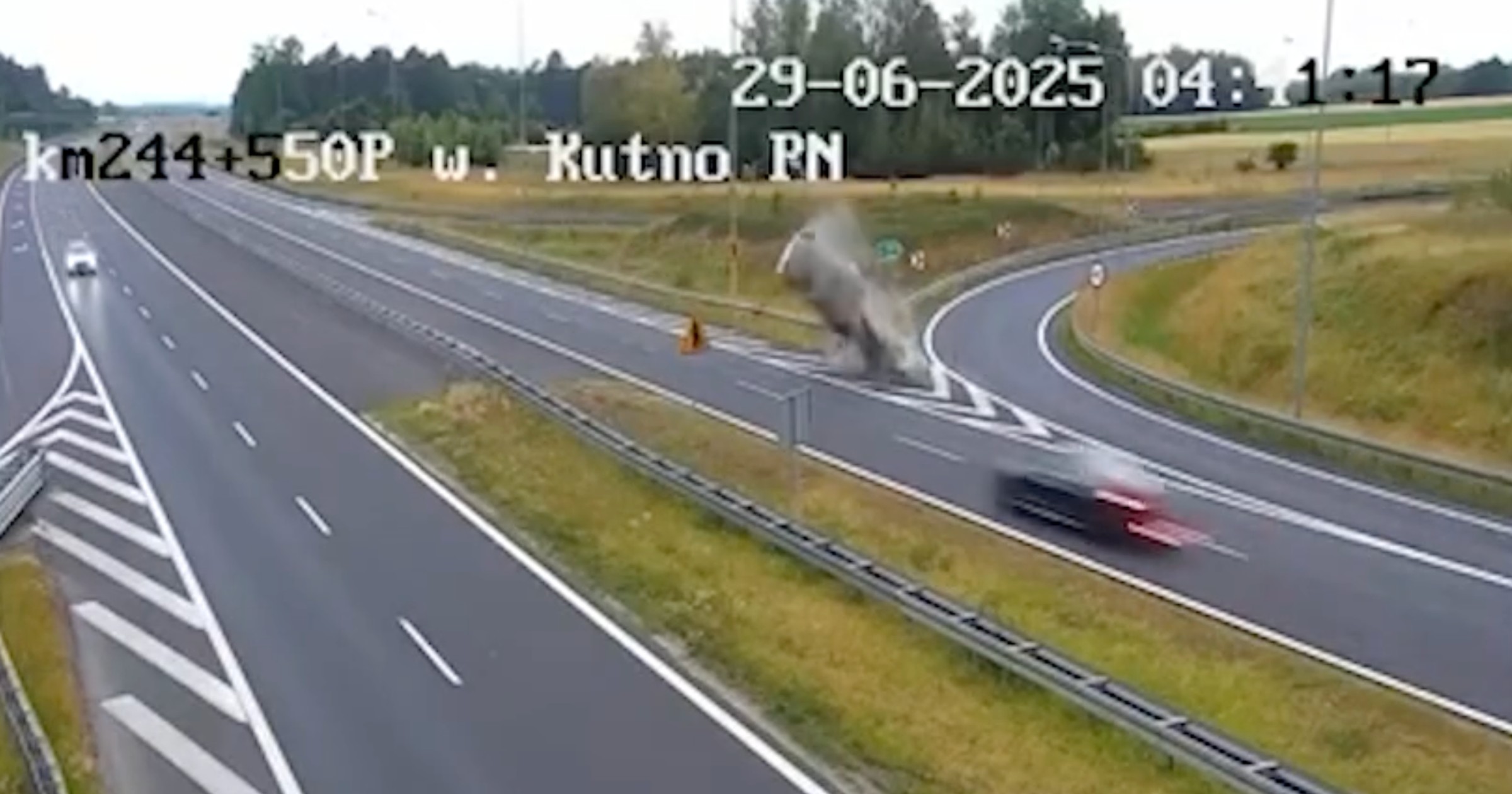 Uderzył w poduszkę zderzeniową na autostradzie A1