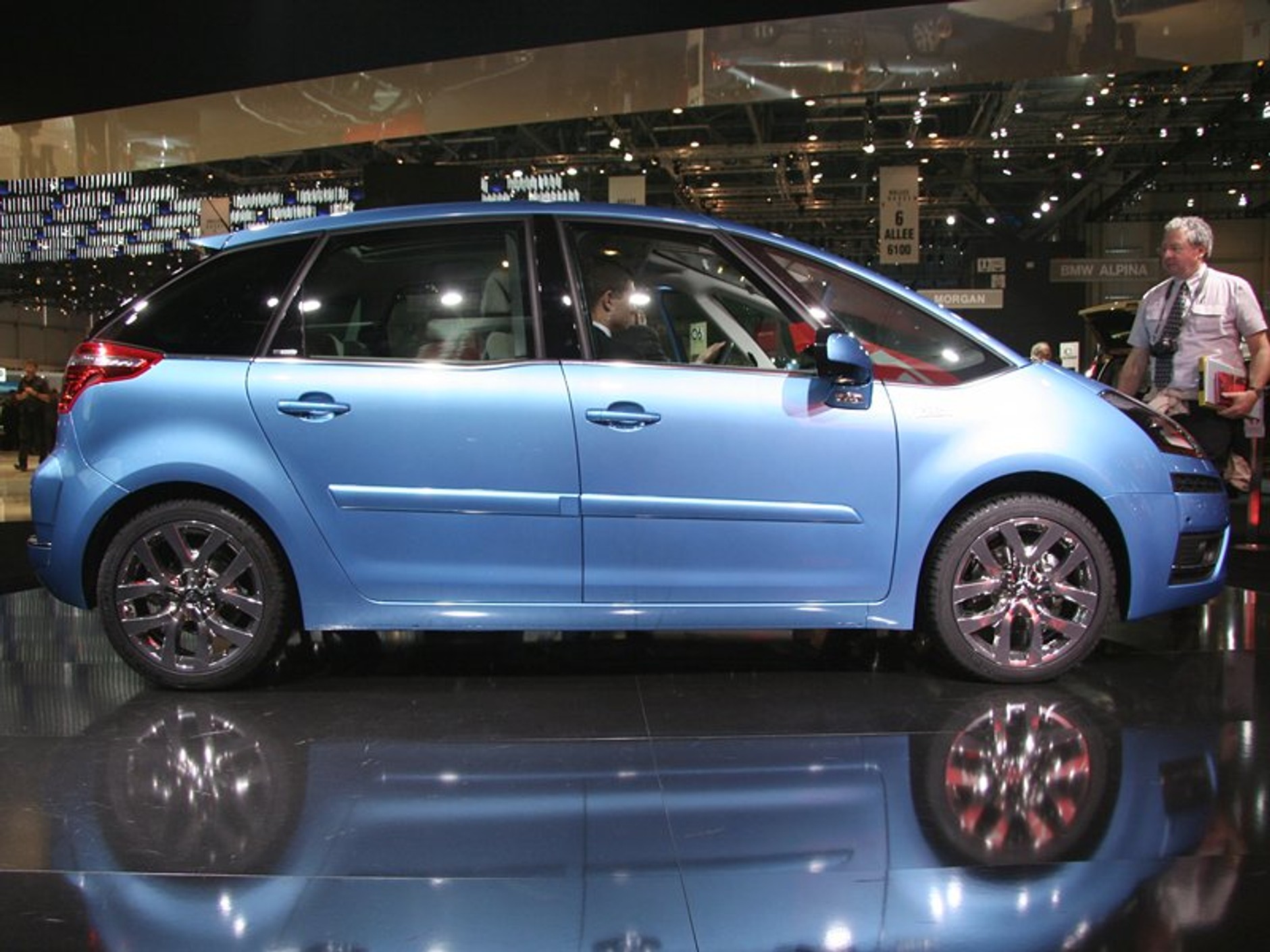 Genewa 2007: kolejne samochody w fotogalerii