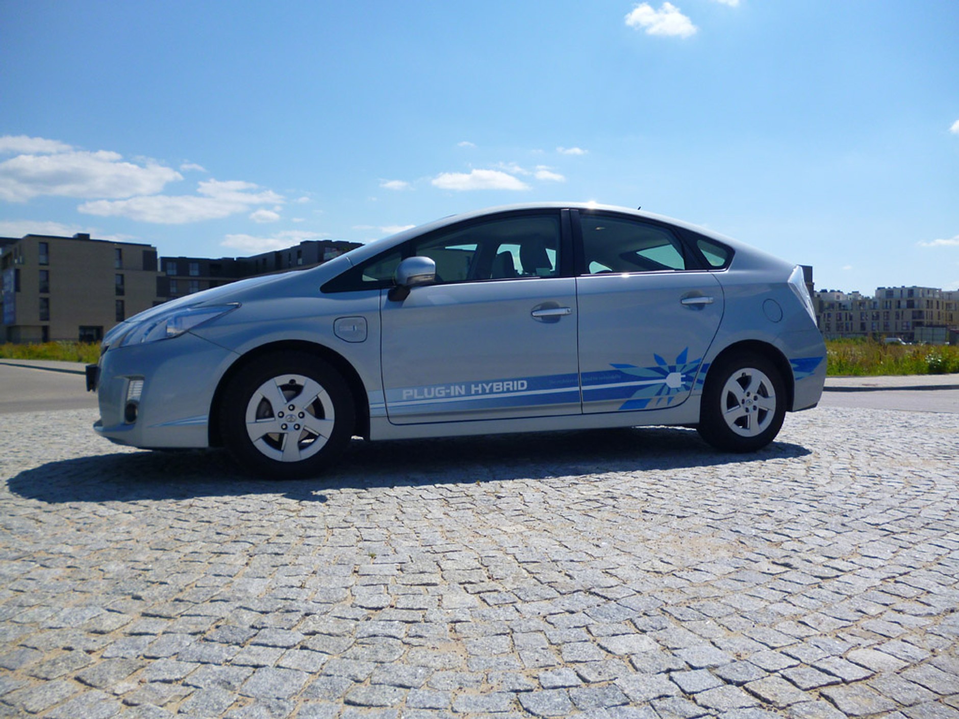 Mówisz hybryda, myślisz Prius