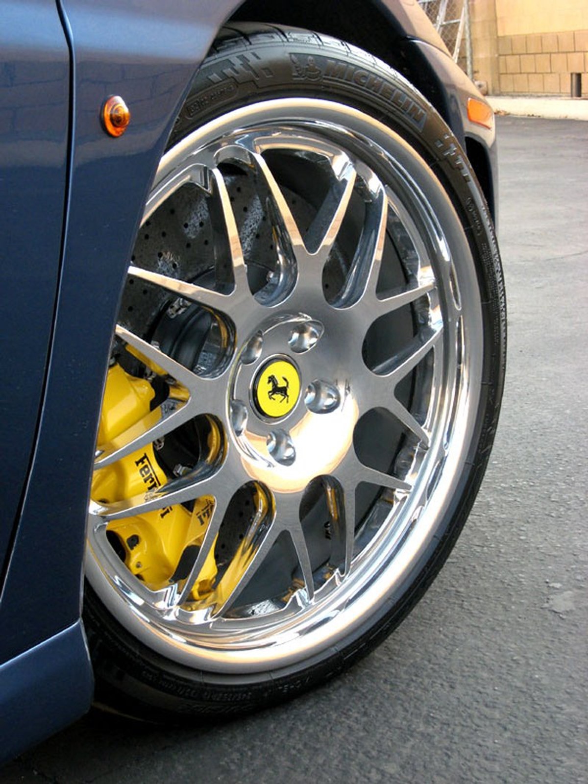 GMC F430 Spider: Ferrari i podwójna sprężarka mechaniczna