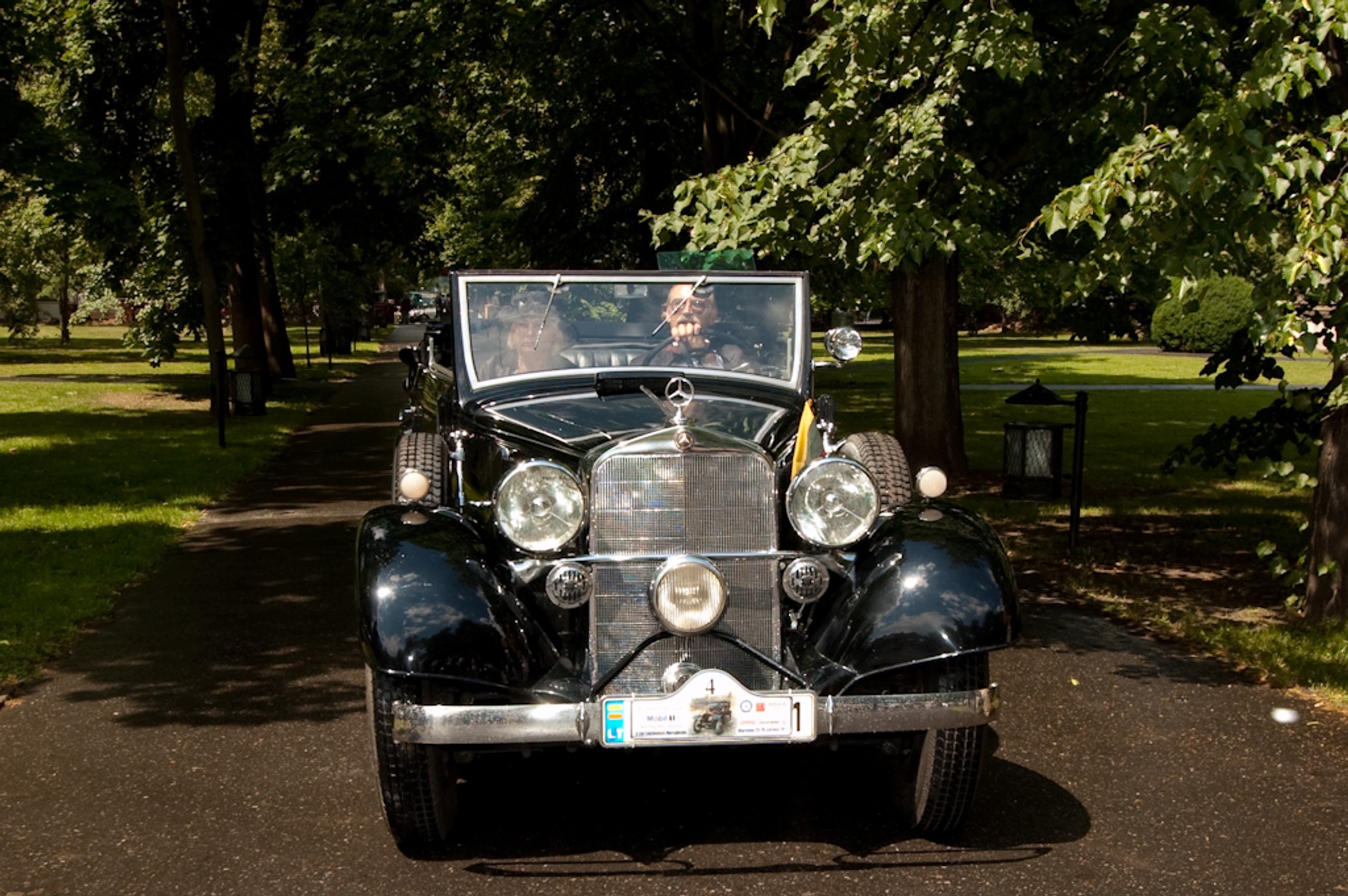 Klasyczne Mercedesy w Wilanowie