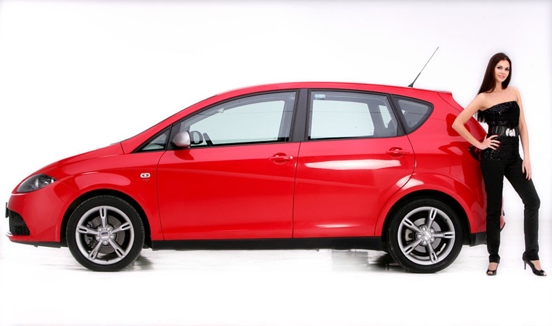 Miss Polonia 2007: sesja zdjęciowa z Seatem