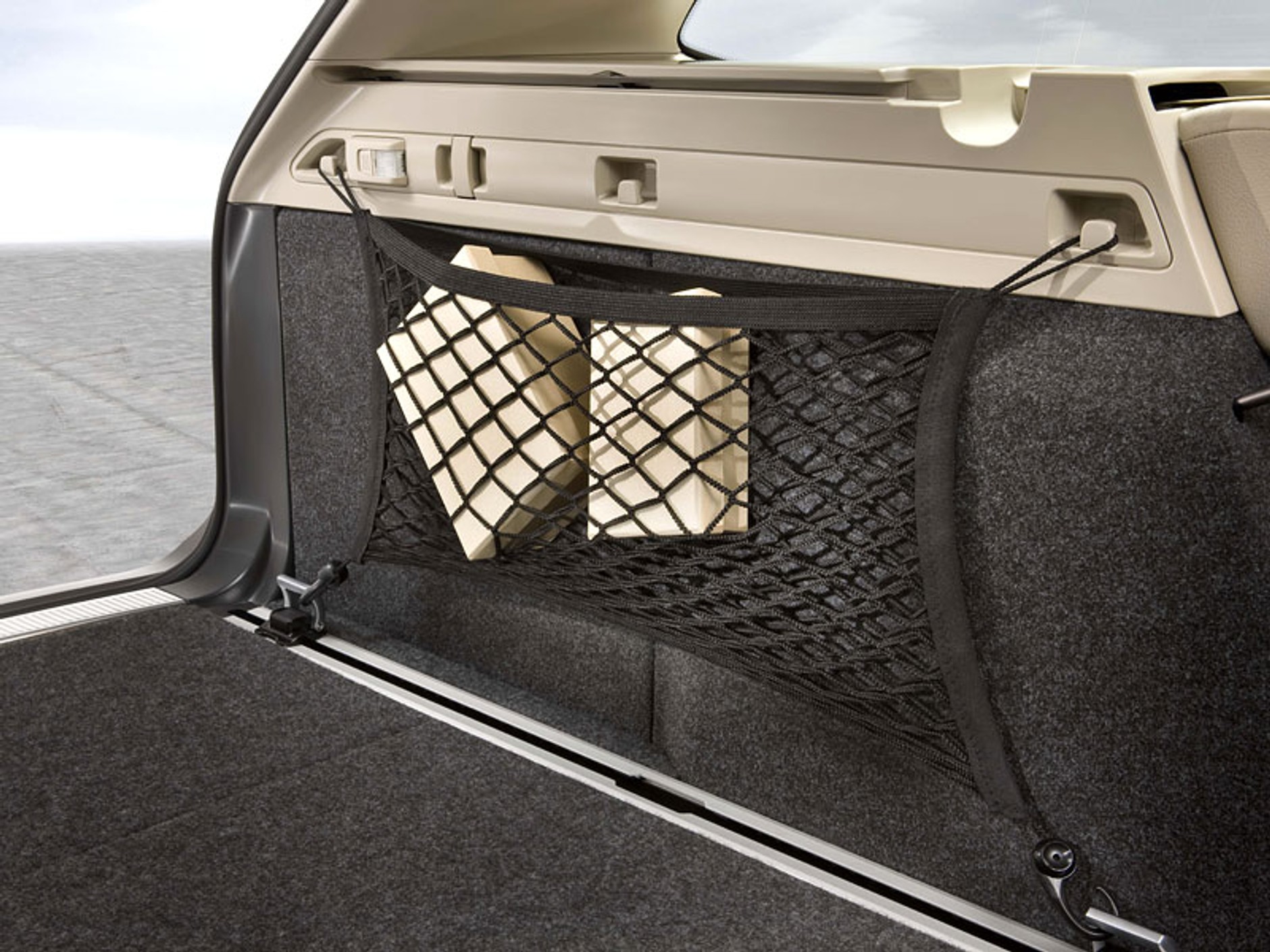 Skoda Superb Combi lepsza i tańsza od Passata