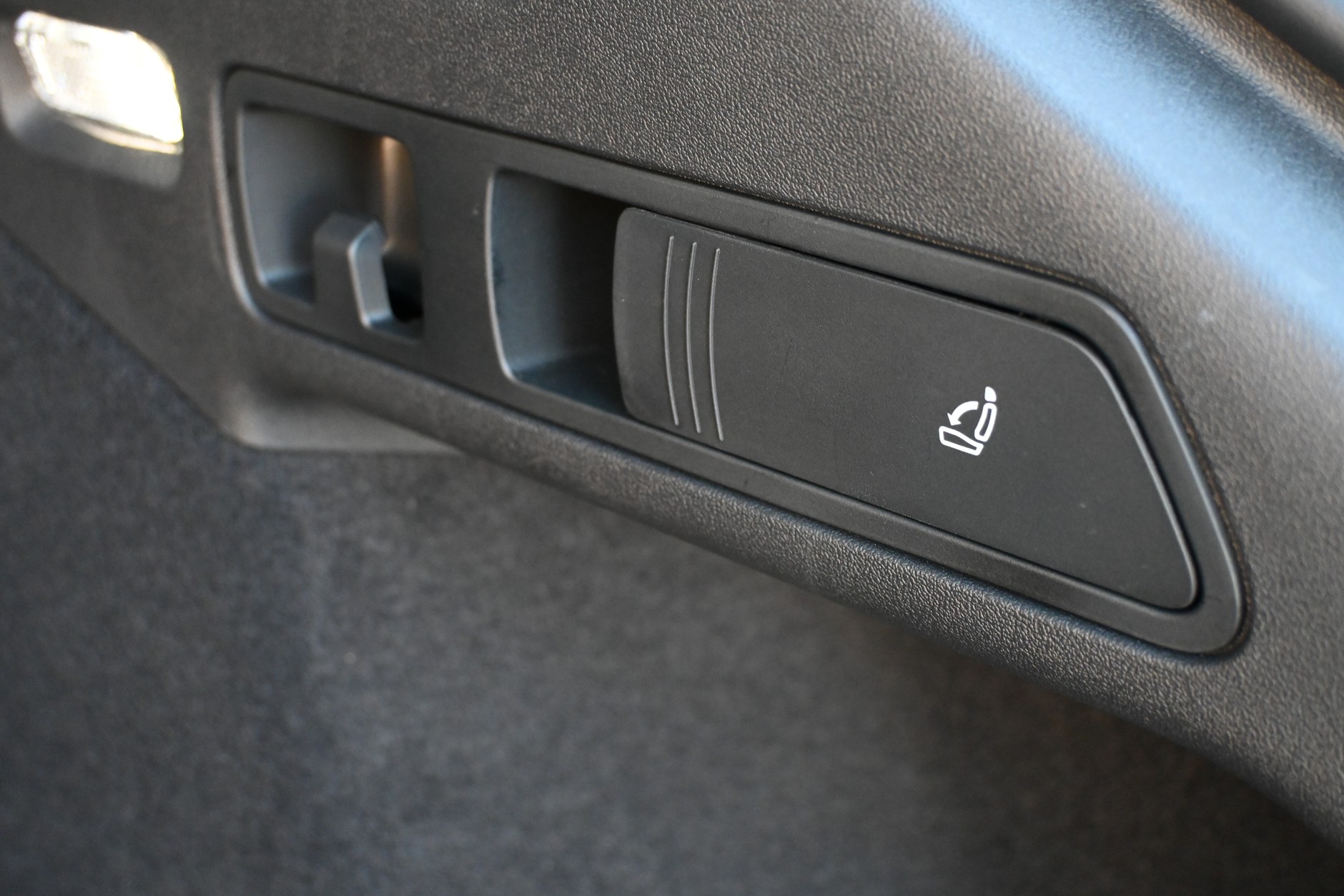 Audi A6 e-tron Avant