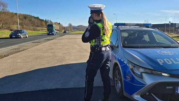 Kaskadowa kontrola prędkości