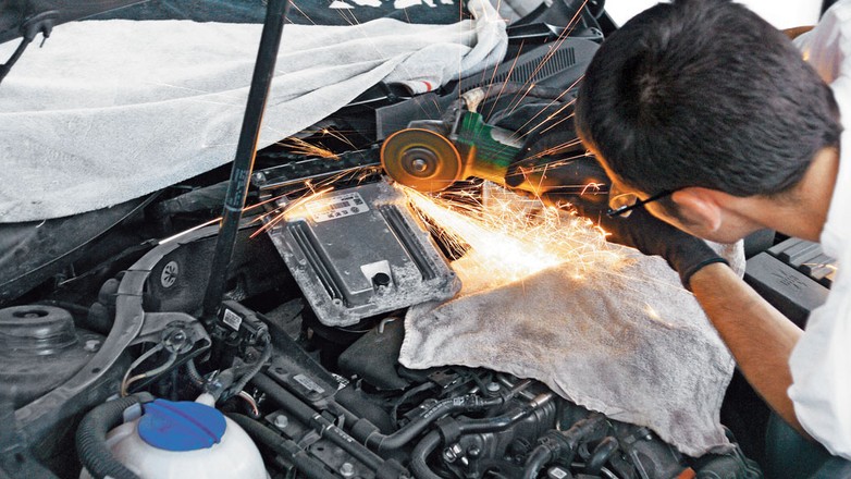 Czy sterownik silnika można naprawić?