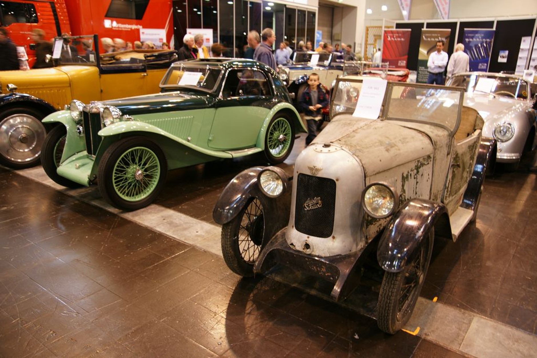 Techno Classica Essen 2010: targi rekordów - zaprzeczenie kryzysu w motoryzacji (galeria)