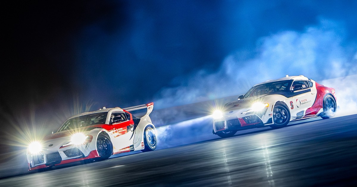 Toyota GR Supra – autonomiczne driftowanie w parach