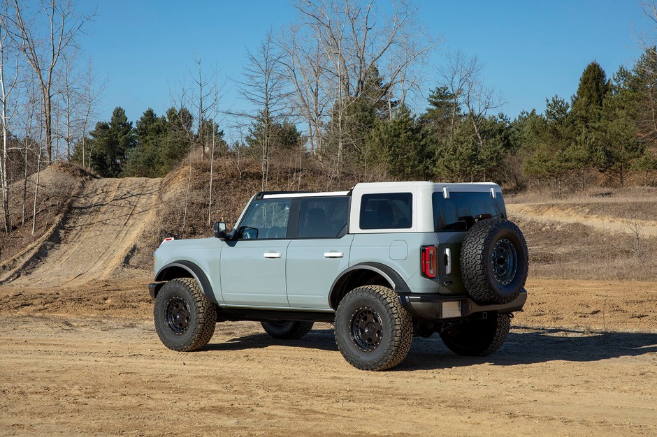 Ford Bronco 2021 - zobacz go na 50 zdjęciach