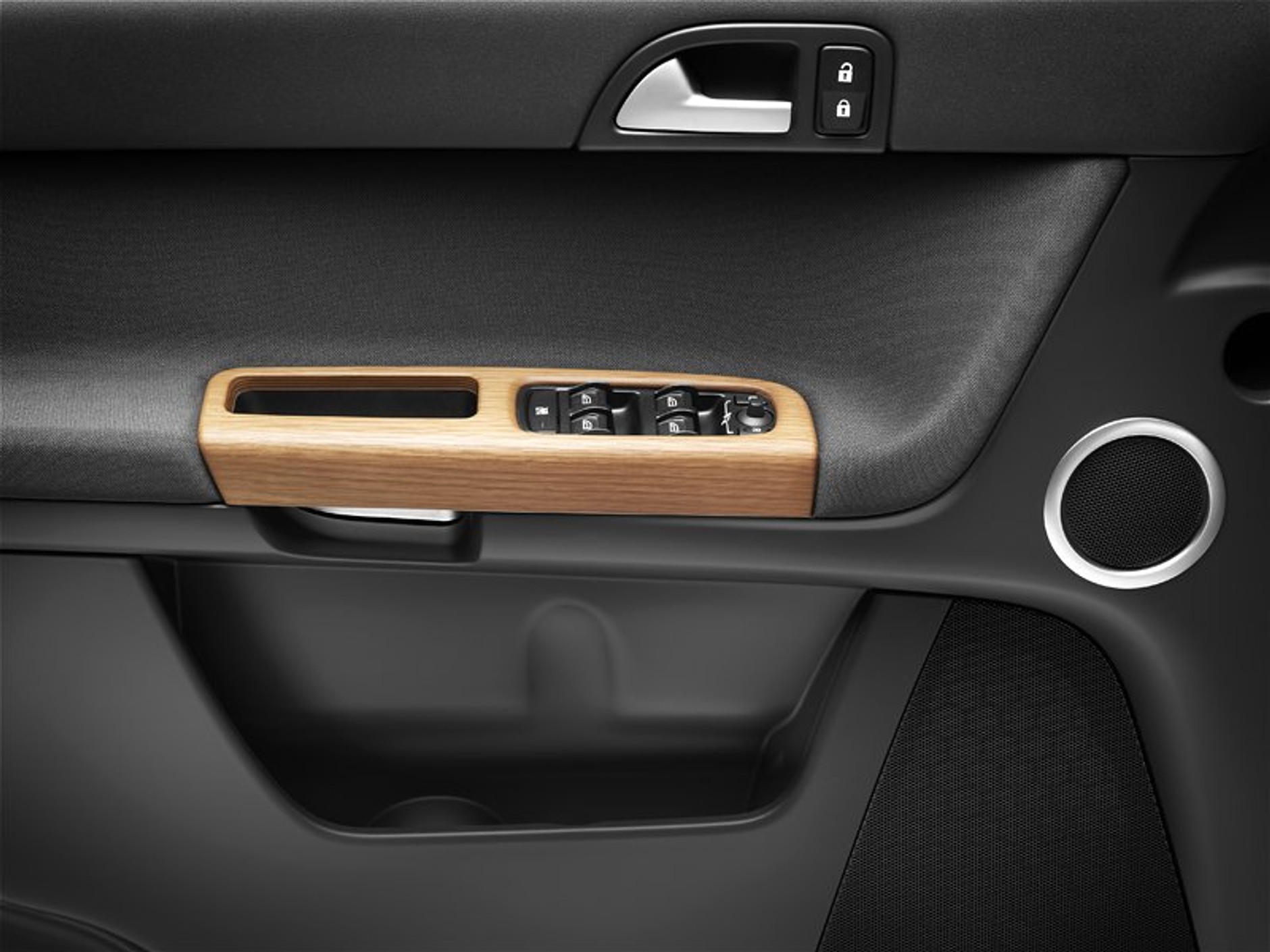 Odmłodzone Volvo S40 i V50 na starcie (WIDEO)