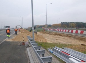 Uwaga: Popękał wiadukt na węźle autostrady A1 pod Łodzią. Od dziś nowa organizacja ruchu