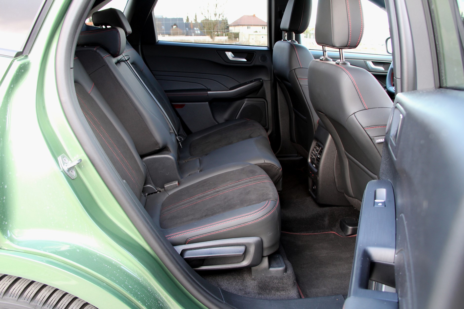 Ford Kuga 2.5 FHEV ST Line X