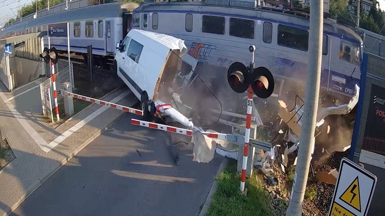 Wypadek na przejeździe kolejowym w Woli Filipowskiej