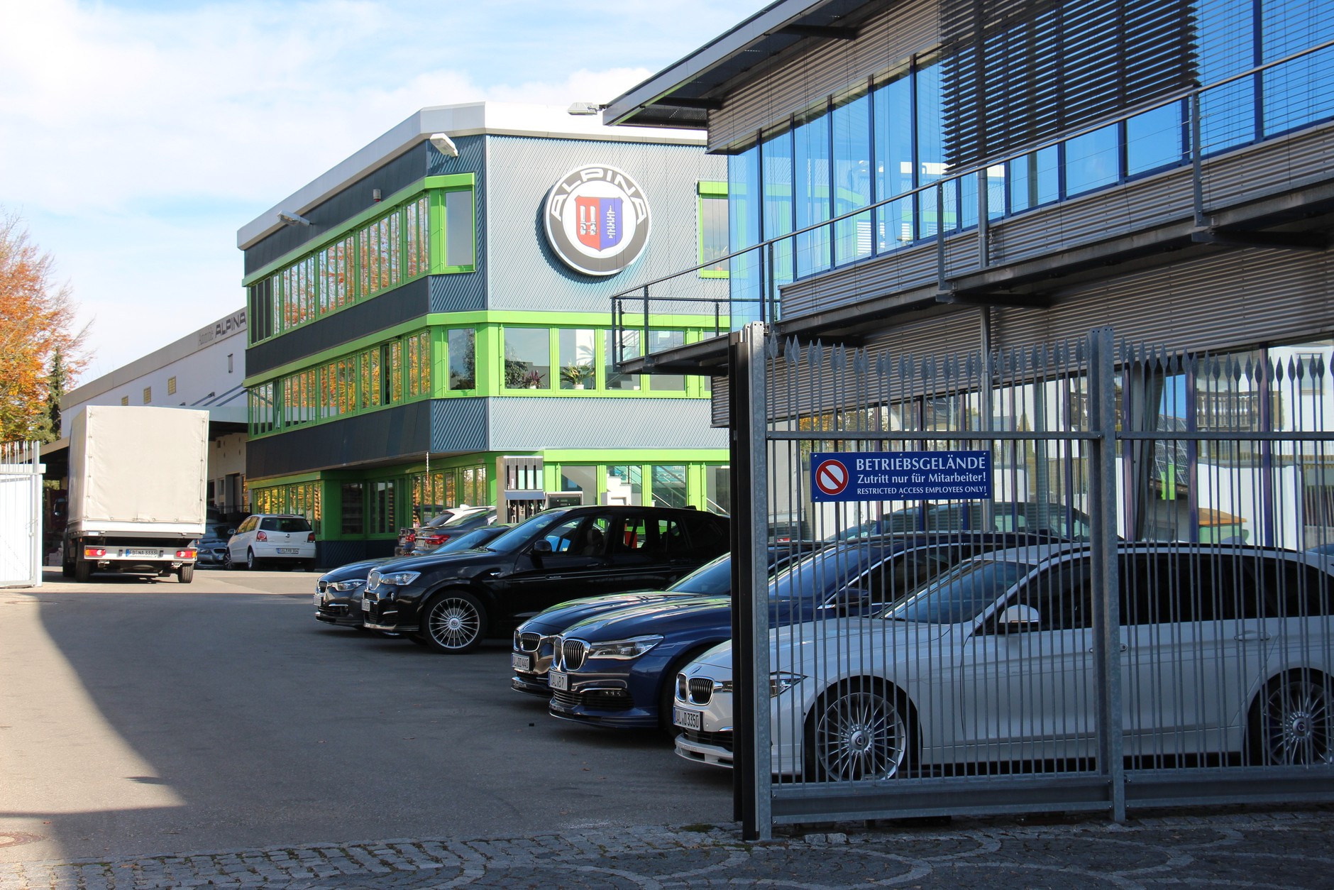 Alpina - siedzieba firmy