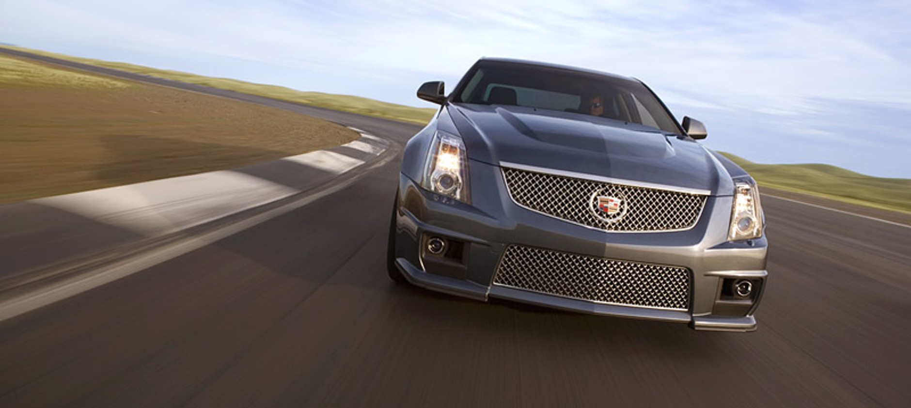Cadillac CTS-V – oficjalne dane młota na ostre niemieckie sedany