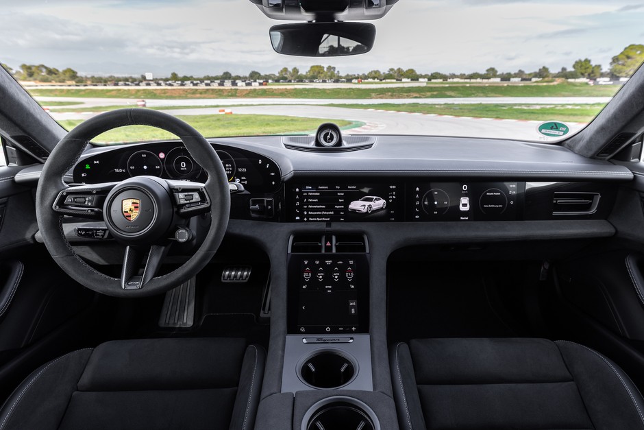 Porsche Taycan GTS