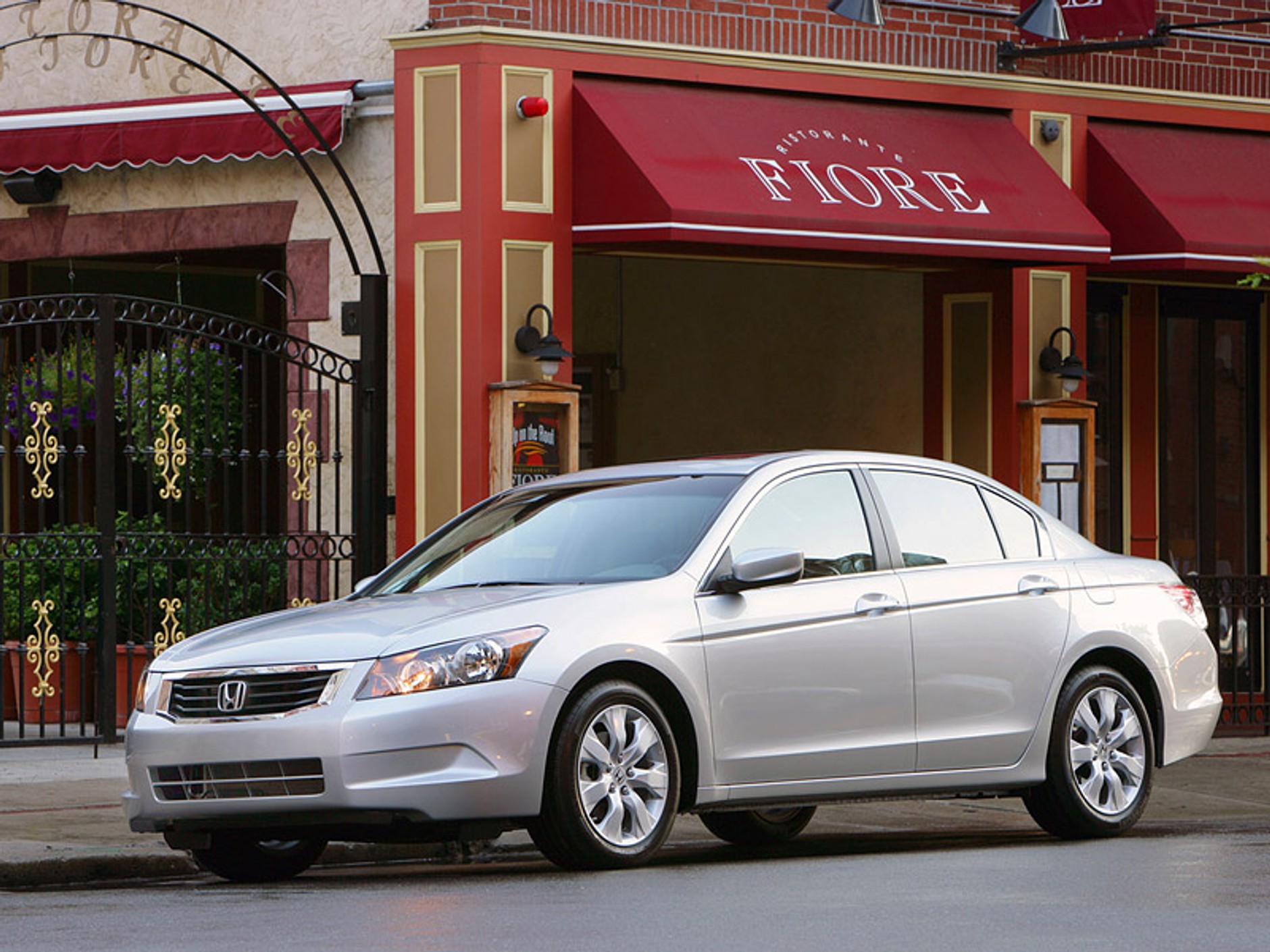 Nowa Honda Accord dla rynku północnoamerykańskiego