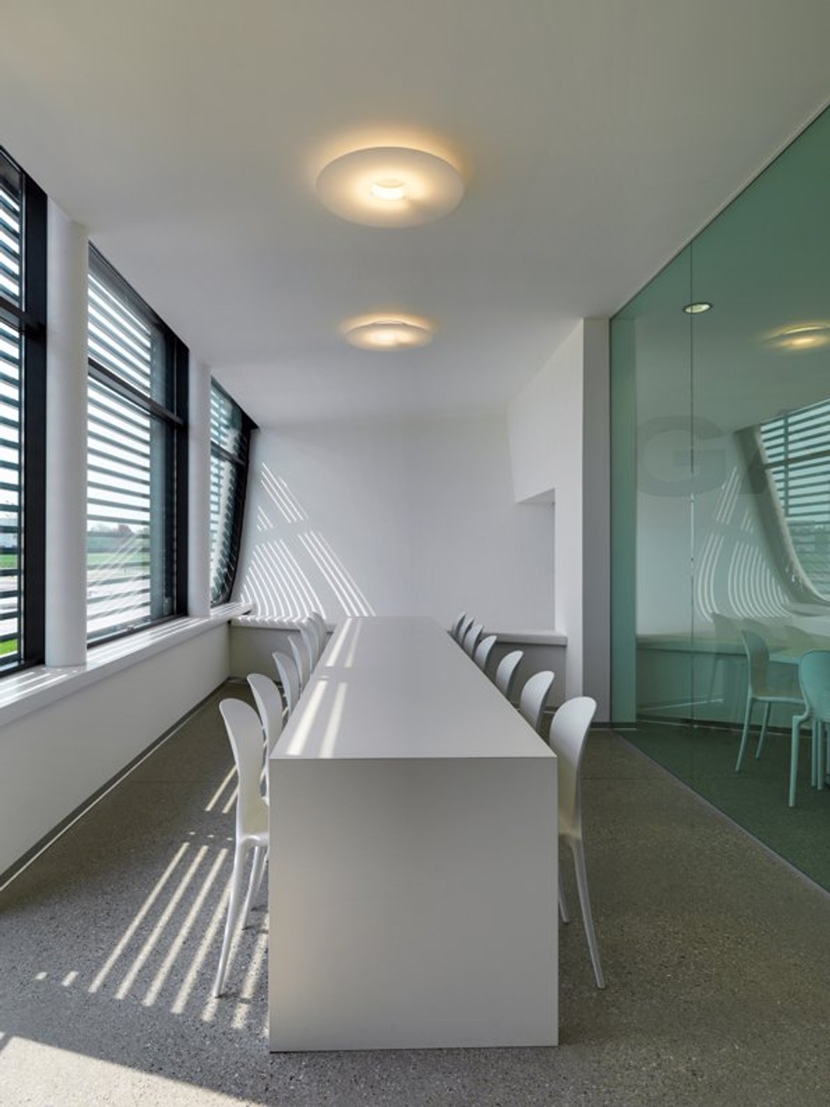 Stacja inna niż wszystkie