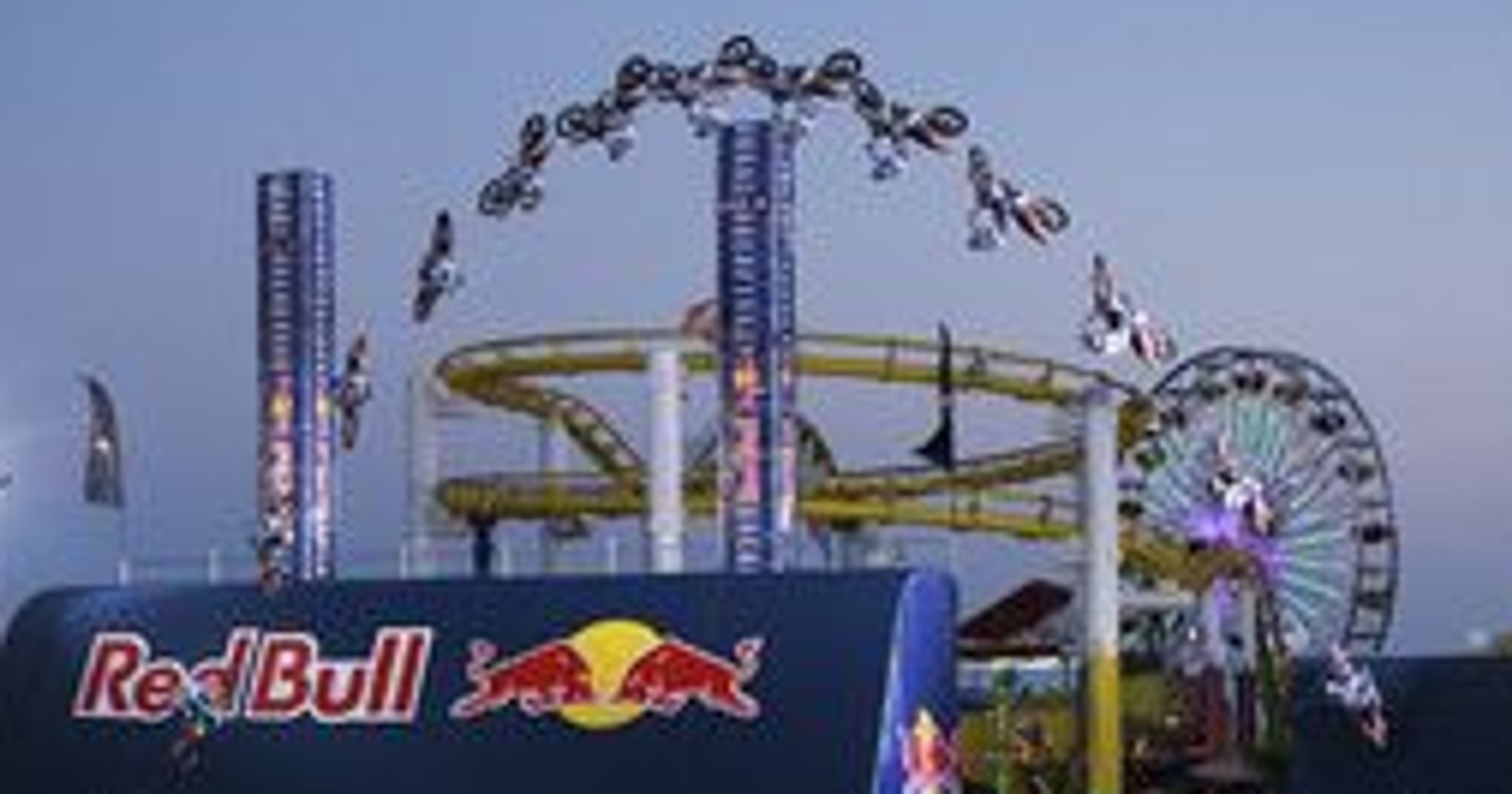Red Bull: próba bicia rekordu w wysokości skoku na motocyklu