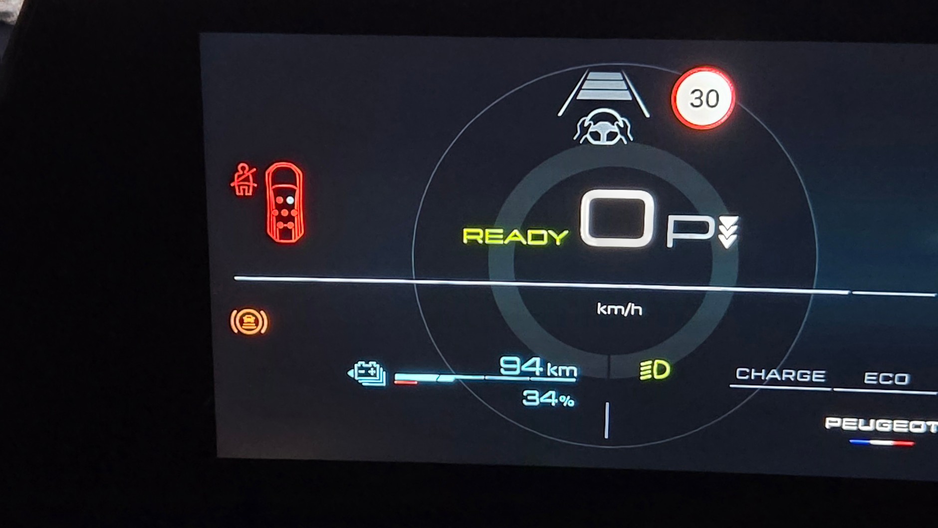 Dopiero noc z temperaturami poniżej 20 st. sprawiła, że z akumulatora ubyło sporo kWh