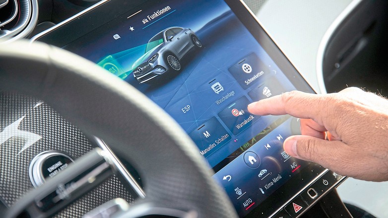 Audi Q5 Sportback kontra BMW X4 i Mercedes GLC Coupe