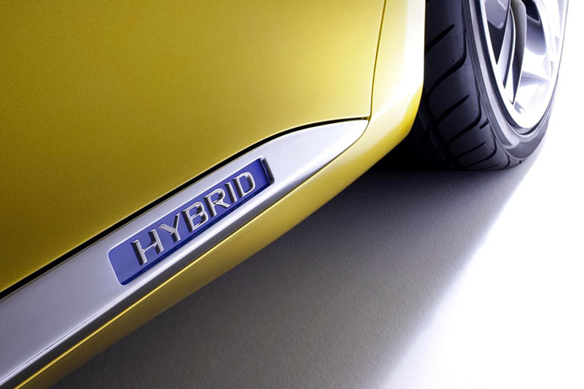 Lexus LF-Ch: Lexus vstoupí do nižší střední třídy v roce 2010