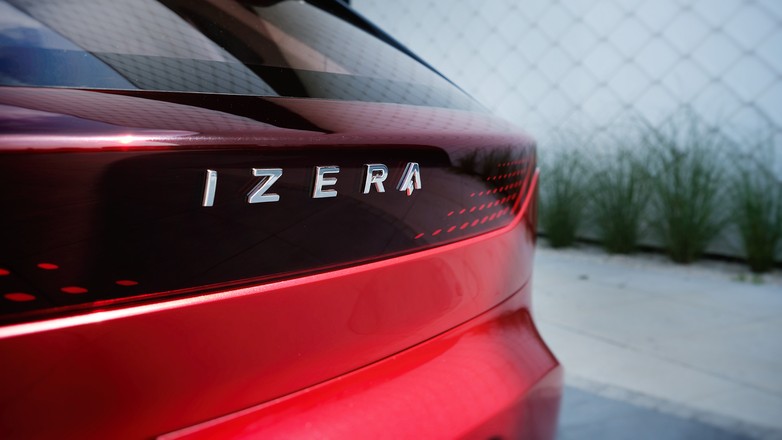 Studyjna wersja Izery, polskiego samochodu elektrycznego