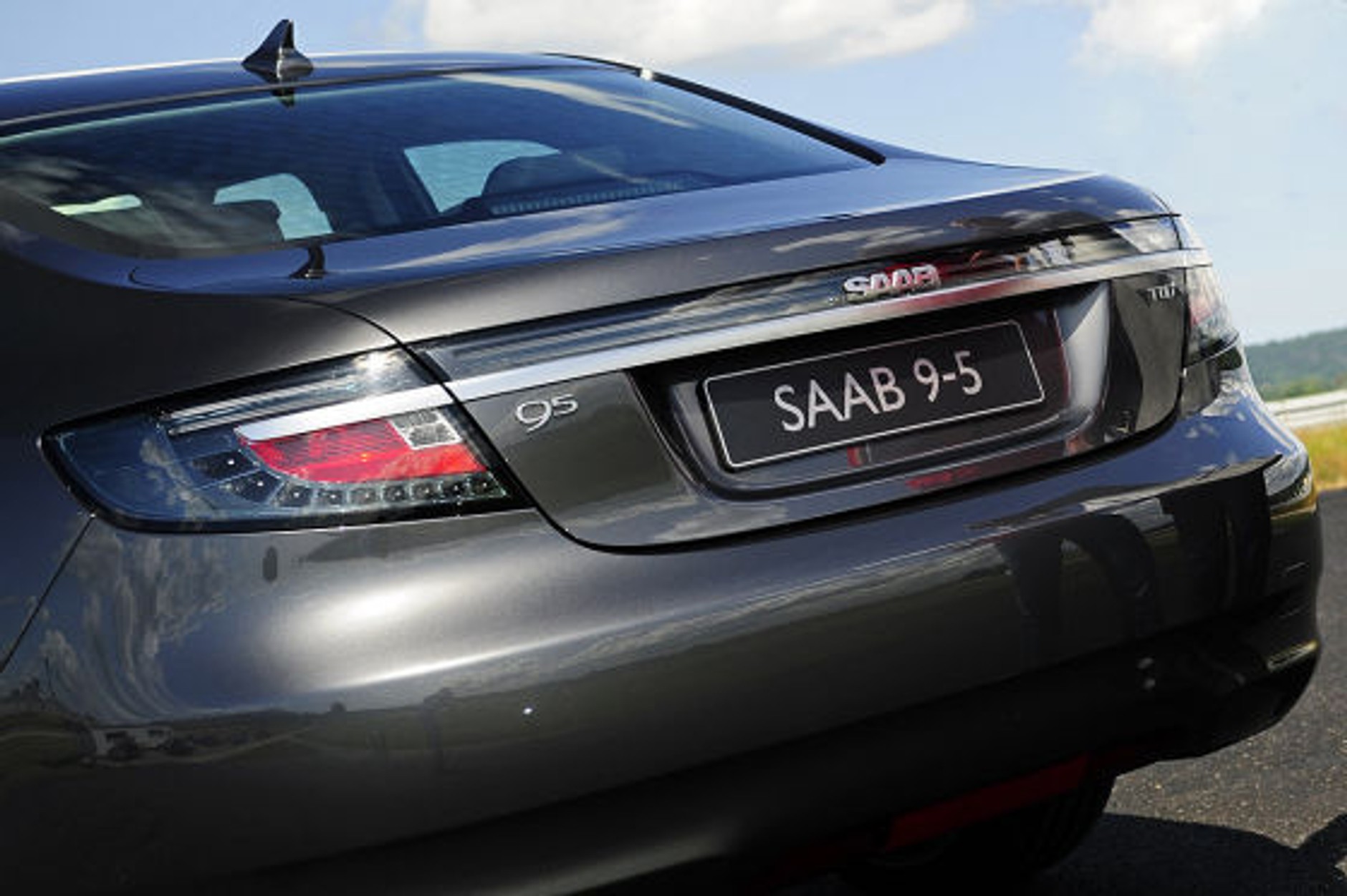 Saab 9-5: pierwsze zdjęcia i informacje