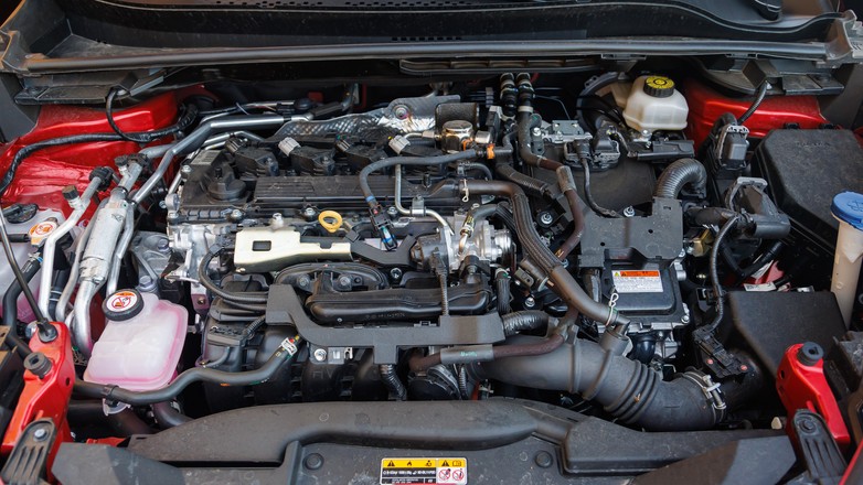 2024 Toyota C-HR PHEV