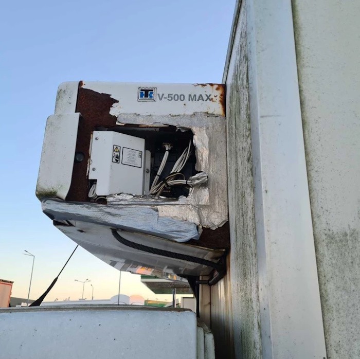 Policjanci z Lublina zatrzymali na S12 auto dostawcze w złym stanie