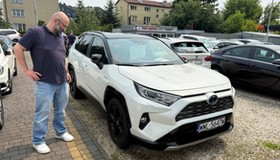 Toyota RAV4 sprowadzona z Włoch – rocznik 2019, przebieg 85 tys. km, cena 115 tys. zł