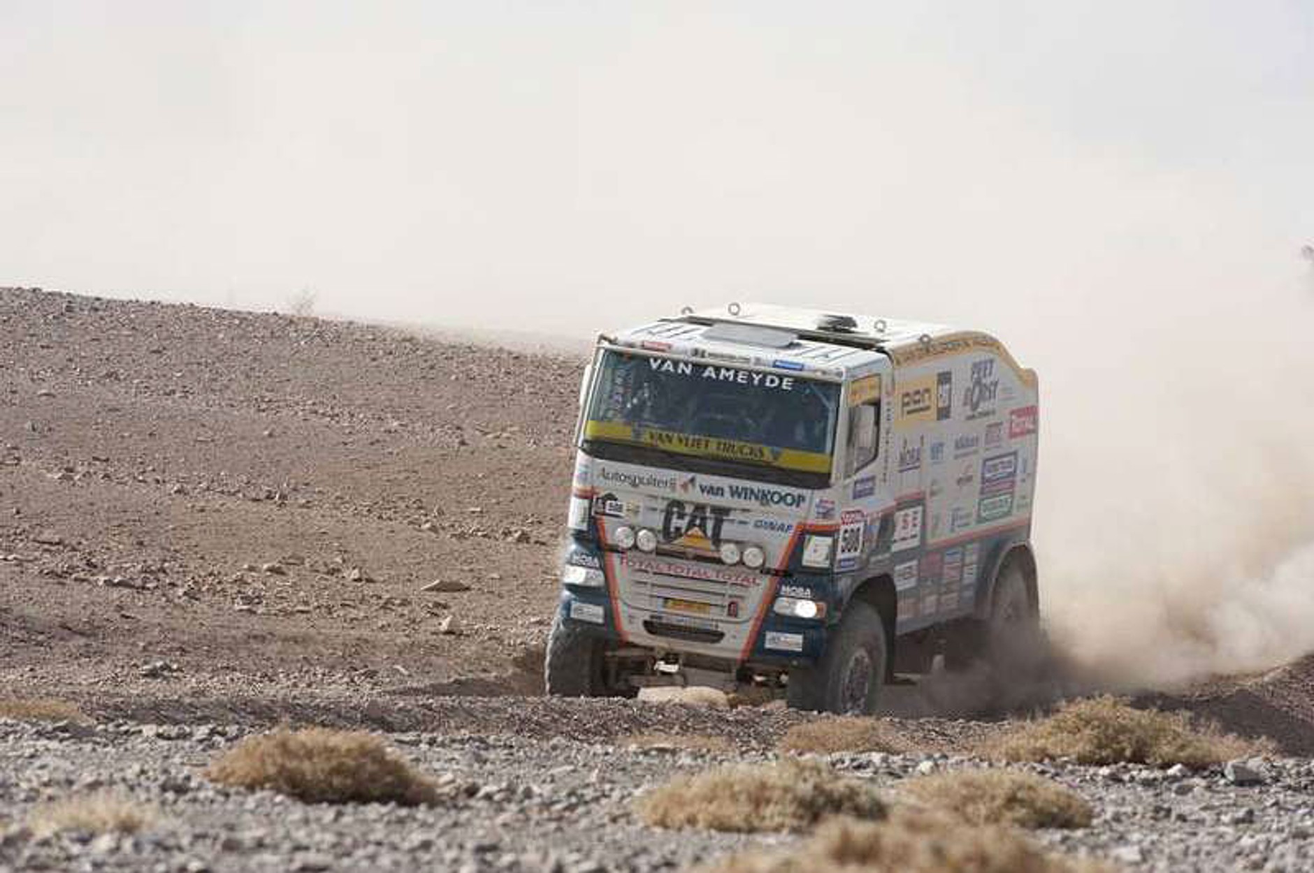 Rajd Dakar 2010: Przygoński atakuje, Hołowczyc awansuje (6. etap na żywo, wyniki, foto)