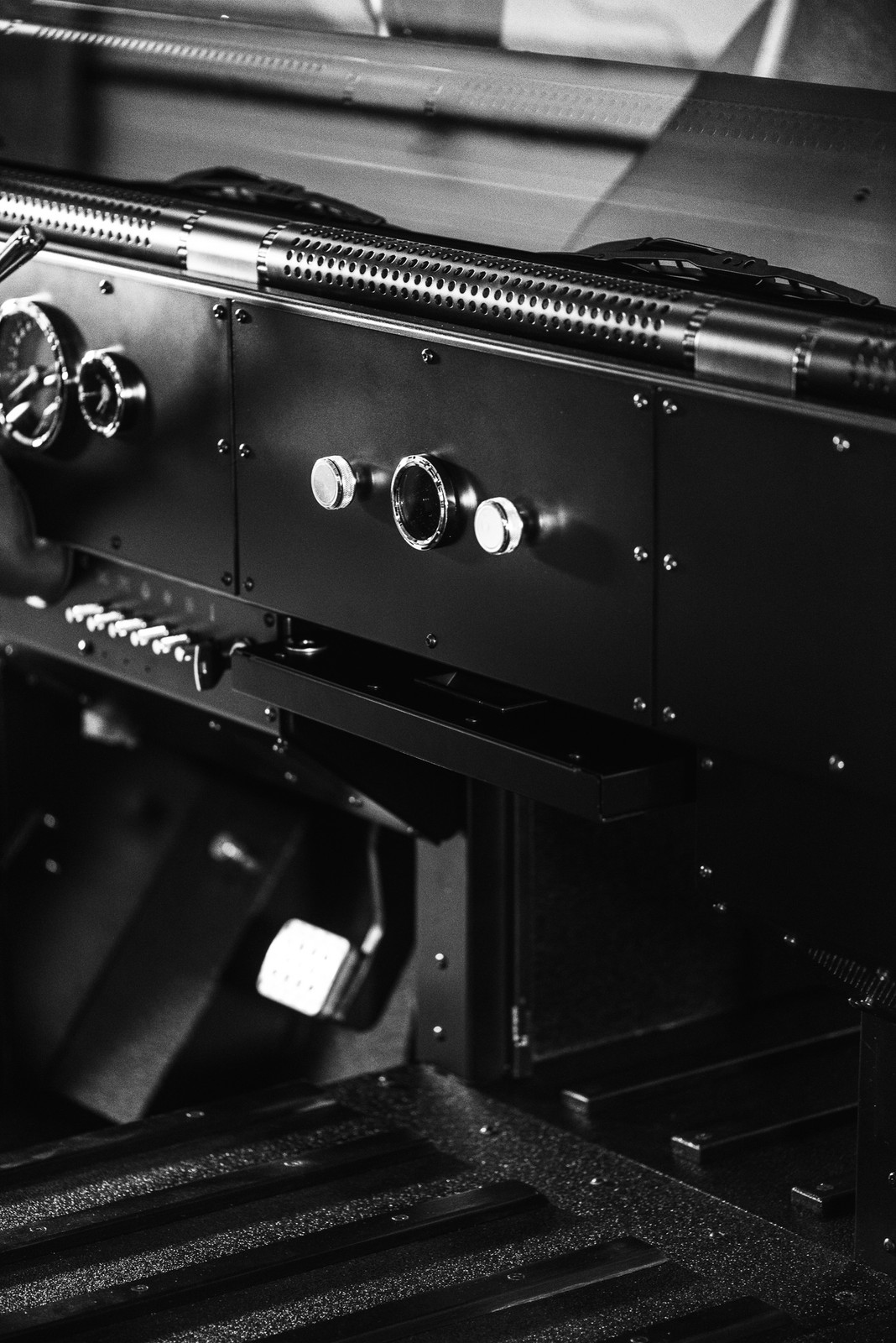 Bollinger - elektryczna terenówka