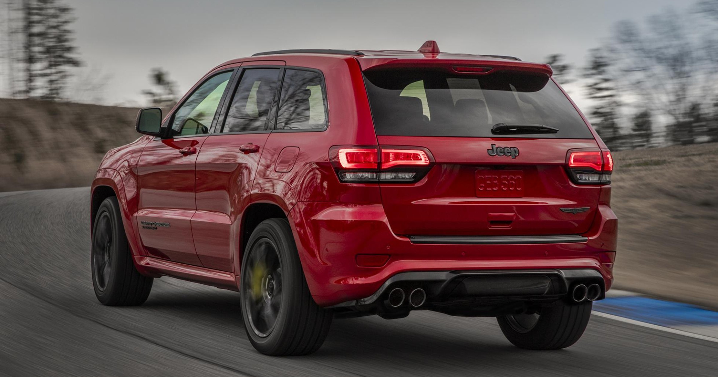 Jeep Grand Cherokee Trackhawk – 717 KM za rozsądną cenę