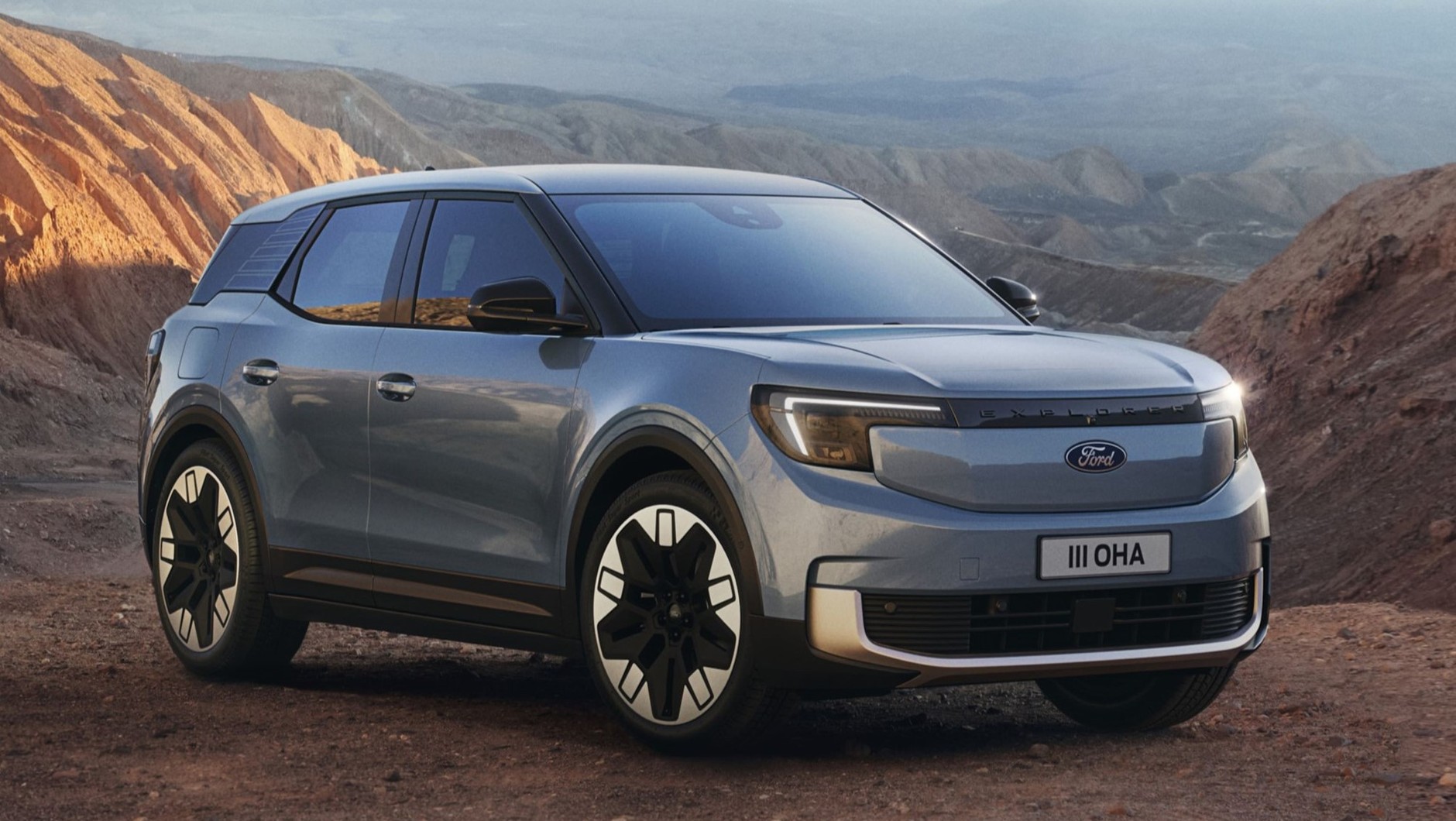 Nowy Ford Explorer zachowa wprawdzie wszystkie charakterystyczne elementy designu sześciu wcześniejszych imienników, ale zmieni się format i napęd