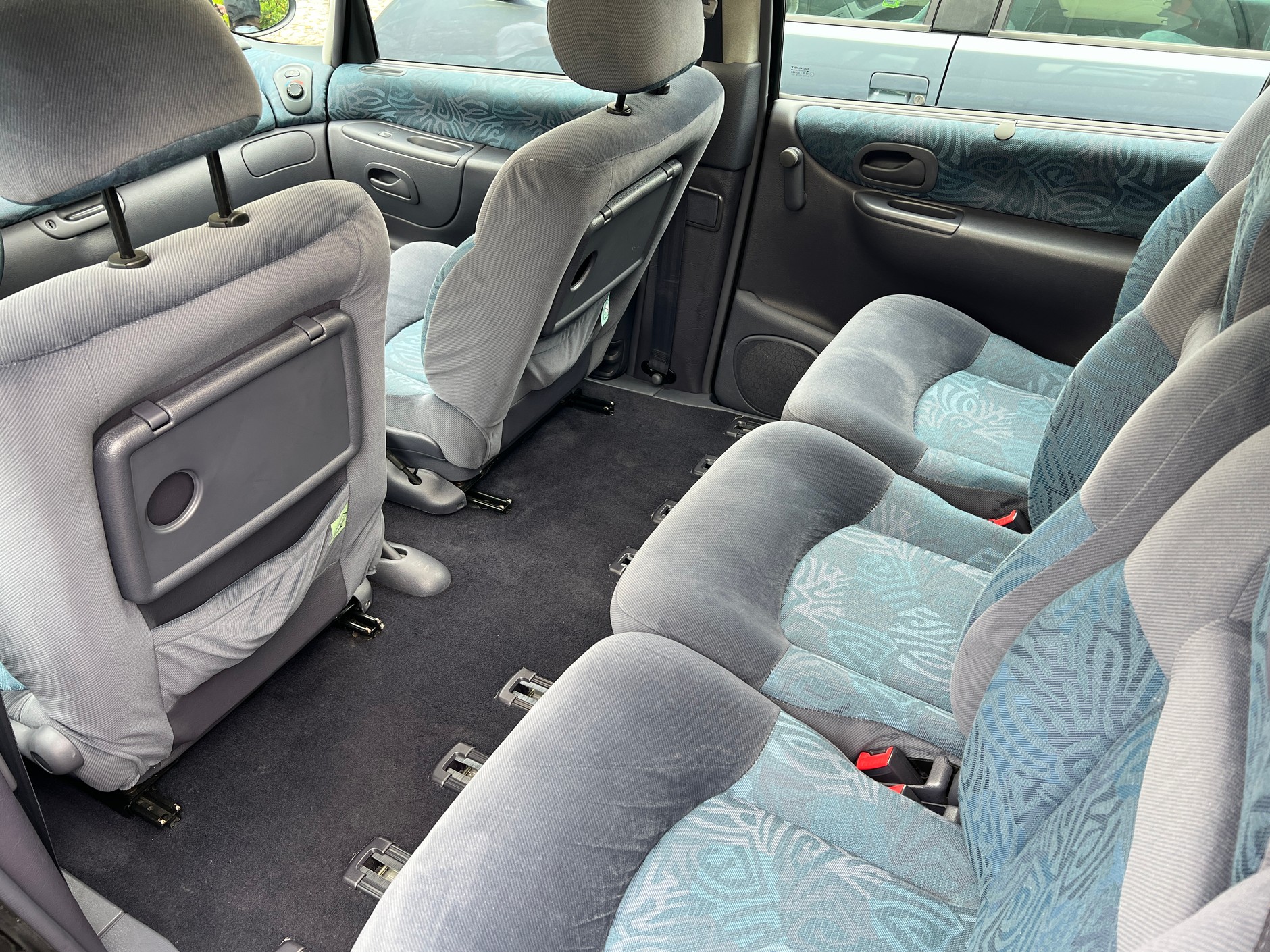 Renault 3. generacji — wnętrze (1997)